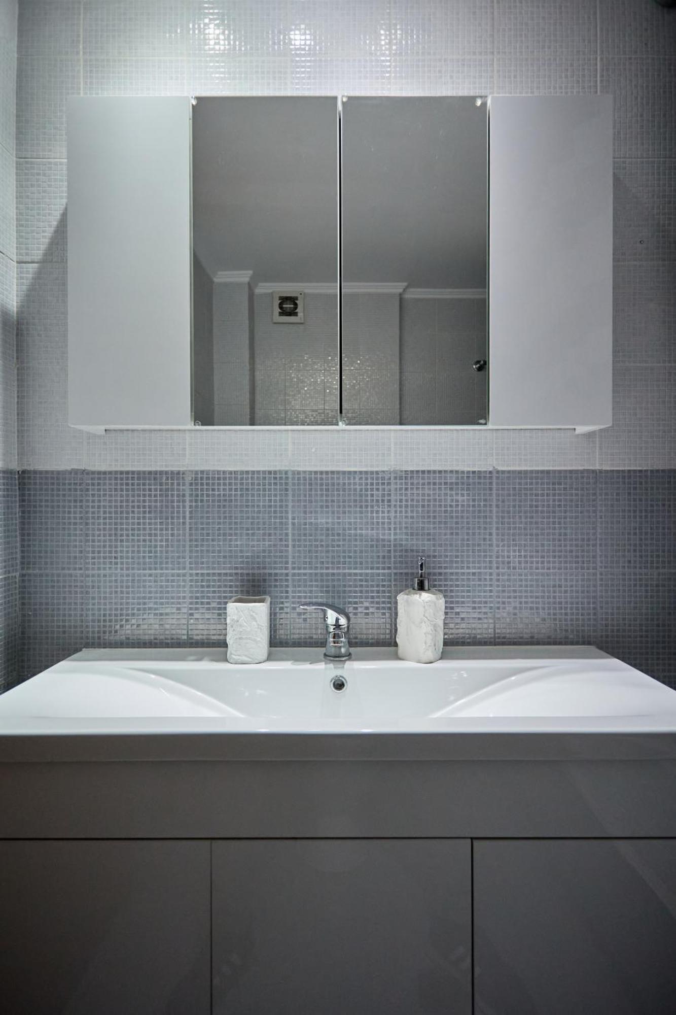 Chios Town Apartment - Heart Of Chios Town With 2 Minute Walk To The Beach المظهر الخارجي الصورة