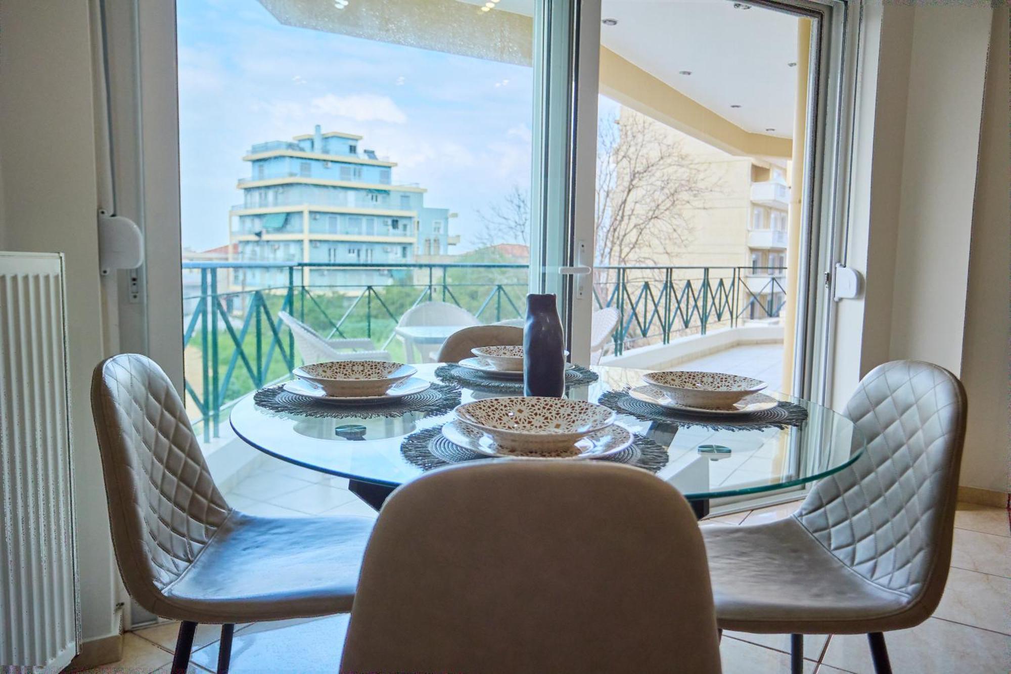 Chios Town Apartment - Heart Of Chios Town With 2 Minute Walk To The Beach المظهر الخارجي الصورة